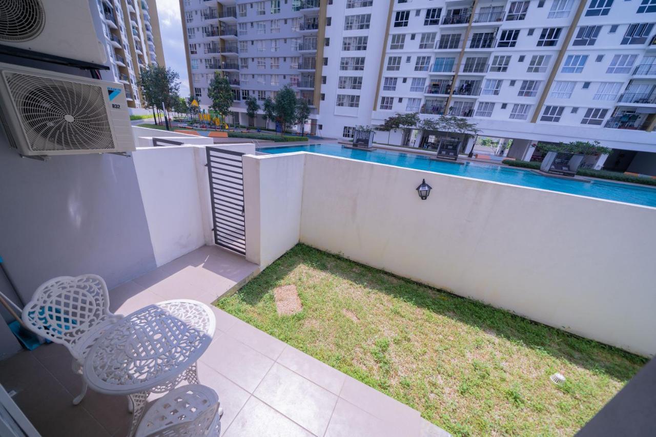 Zen 3-bedroom W Pool 6 Pax - Semarak Pangsapuri *