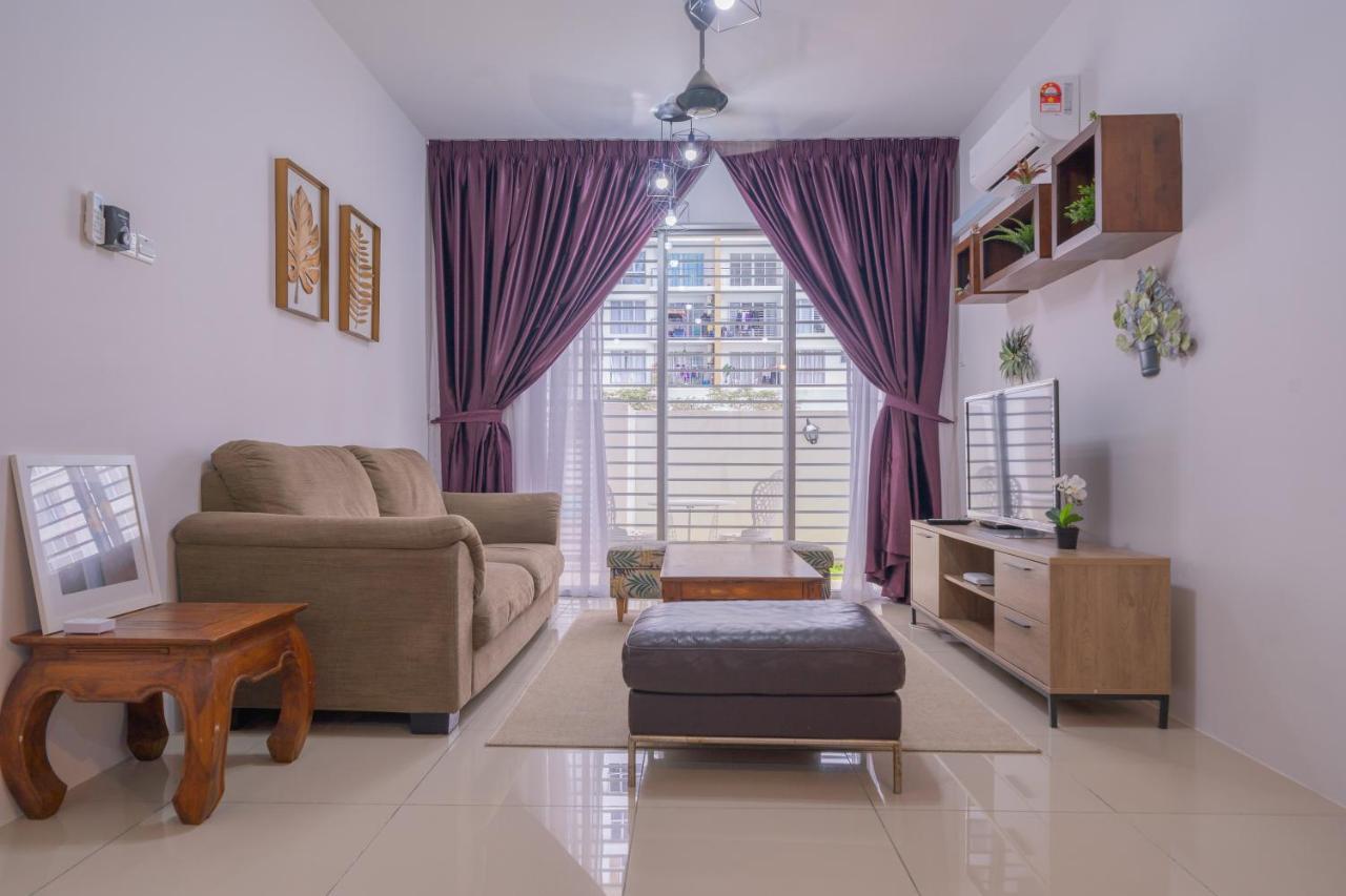 Zen 3-bedroom W Pool 6 Pax - Semarak